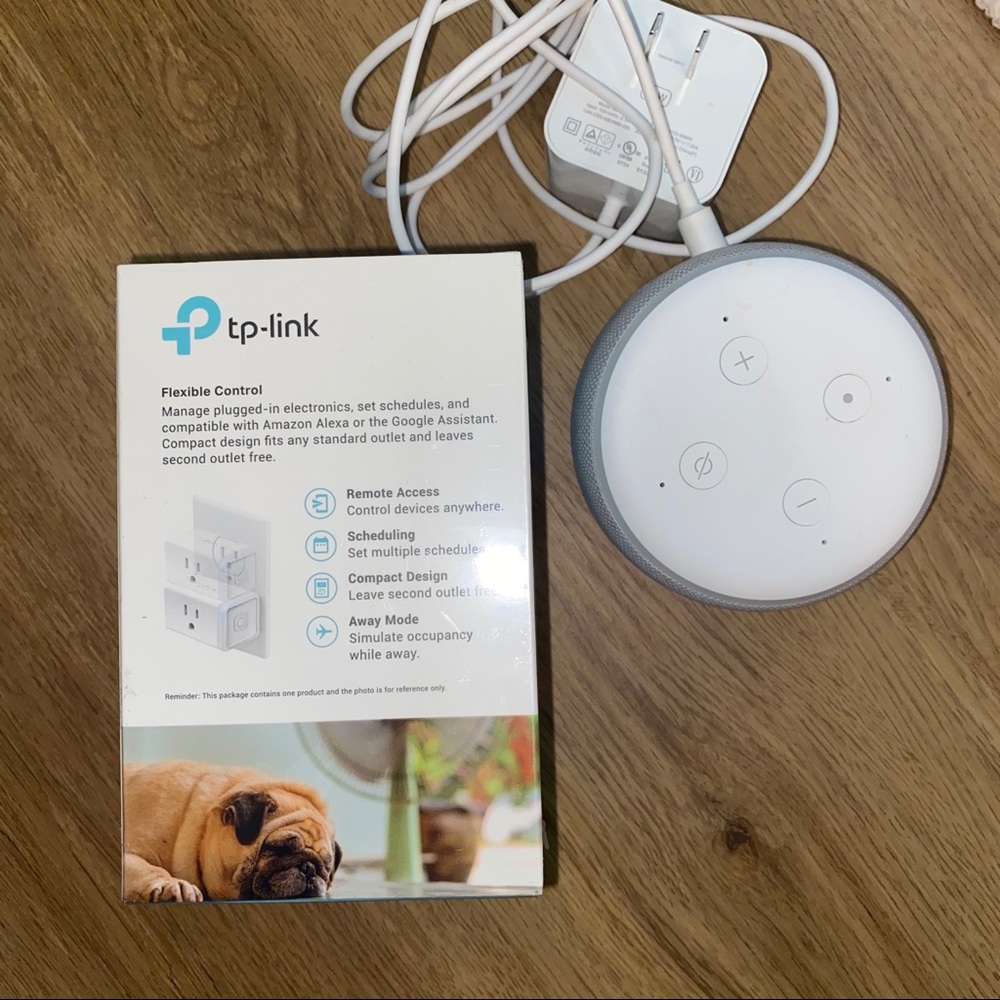 Amazon Alexa + Smart Plug - Picture 4 of 4